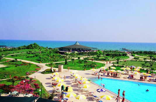Golden Coast **** Golden Coast ****